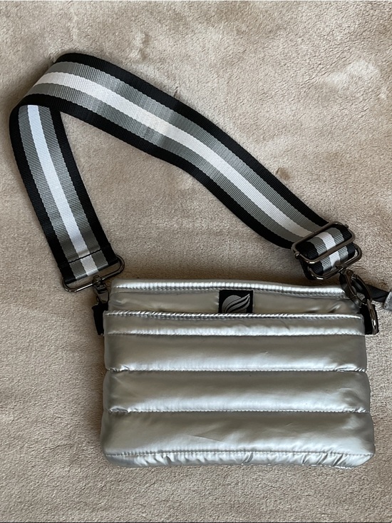 THINK ROYLN Handbags - THINK ROYLN Silver Quilted Padded Crossbody Bag